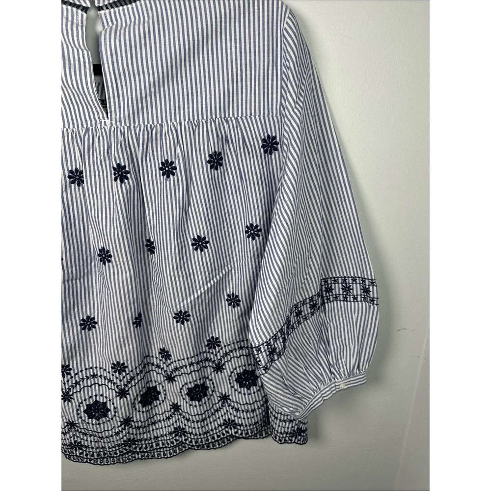 Crown & Ivy Large Womens Top Peasant 3/4 Sleeve Blue Stripe Embroidered Boho - Picture 14 of 16